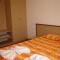 Templum Yovis Apartments