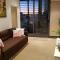 2BEDS Melbourne Central|Crown Casino|Colin|S Cross