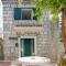 Apartments and Rooms Stone House