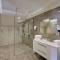 Best Western Premier Santa Maria