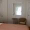 Ellis House Bed & Breakfast