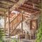 The Dragon Barn - Studio