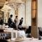 Four Seasons Hotel Hong Kong