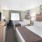 Travelodge by Wyndham Golden Sportsman Lodge