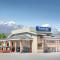 Travelodge by Wyndham Golden Sportsman Lodge