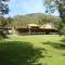 Christmas Creek Café & Cabins - Lamington