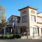 Bella Capri Inn and Suites