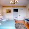 Mira Sea Front Guesthouse