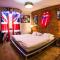 Retro hotel Garage