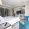 Dedeminn Marina Hotel