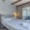 Studio Apartment with Balcony
