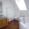 Ti Post, 8 chambres, 3 salles deau, plus de 16 couchages, 250 m2