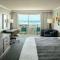 Beachfront Inn