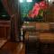 Badjoeri Ethnic Wooden Homestay - Bandung