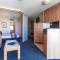 Beachfront Mooloolaba Apartment- 7th Floor in the Landmark Resort