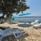 Beachfront Apartments Baricevic with Pool - Cesarica