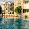 Two Seas Hotel