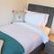 Durham 3 Bedroom House With Parking