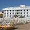 Club Hotel