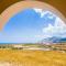 Santorini’s Diamond Houses