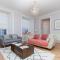 2 Bedroom Apartment In New Town Foto: 2 Bedroom Apartment In New Town