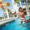Crown Reef Beach Resort and Waterpark - ميرتل بيتش