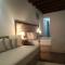 Manoleva House