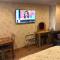 Cascades Motor Lodge Cascades Motor Lodge