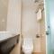Moonlight Bay Hotel & Apartment