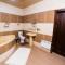 GUEST HOUSE "Rohat Lux"