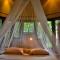 Tingala Lodge - Bed in the Bush - Phalaborwa