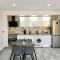 Levante Apartment by Albir Proper Properties - 阿尔比尔