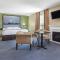 Super 8 by Wyndham Midland