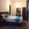 Tree Breeze Inn
