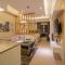20t7 floor Cebu IT Park studio walking distance to everything