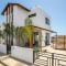 Chris Le Mare Luxury Villa