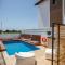 Chris Le Mare Luxury Villa
