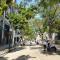 Edificio Charles 102