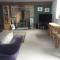 Manor House Annex - Sleeps up to 6 People