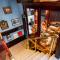 Boat Hotel De Barge