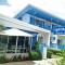 Blue sky Koh larn Resort