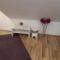 IRIS Room & Apartment