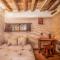 The Dragon Barn - Studio
