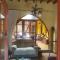 Petro's Antique House