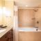 Spacious Fourth Floor Villa with Pool View - Ocean Tower at Ko Olina Beach Villas Resort - 卡波雷