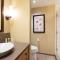 Spacious Fourth Floor Villa with Pool View - Ocean Tower at Ko Olina Beach Villas Resort - 卡波雷