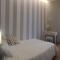 Robin Rooms