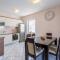Ćuby Apartment with private Pool in Trogir