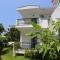 Iris Seafront Apartments