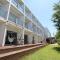 365BASE outdoor hostel